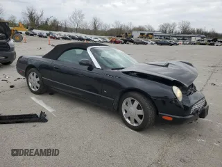 2003 Ford Thunderbird Deluxe z VIN 1FAHP60AX3Y101570, wystawiony jako Copart lot #51546865 z przebiegiem 108 736 mil mil oraz Szkoda całkowita • Salvage title. Historia ofert i sprzedaży dostępna na DreamBid. Obrazek 4.