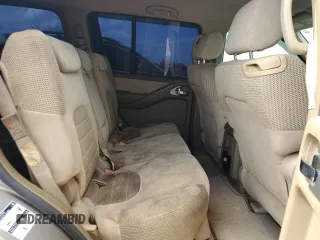 2007 Nissan Pathfinder S z VIN 5N1AR18U87C602088, wystawiony jako Copart lot #80795354 z przebiegiem 247 999 mil mil oraz Czysty tytuł • Clean title. Historia ofert i sprzedaży dostępna na DreamBid. Obrazek 11.