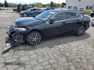 2021 BMW 2 Series 228i xDrive z VIN WBA73AK01M7H79897, wystawiony jako Copart lot #52750135 z przebiegiem 32 240 mil mil oraz Szkoda całkowita • Salvage title. Historia ofert i sprzedaży dostępna na DreamBid. Obrazek 1.