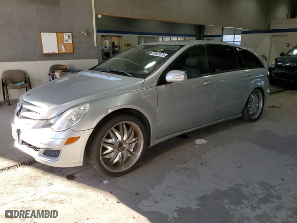 2006 Mercedes-Benz R-Class 3.5L with VIN 4JGCB65EX6A008720, listed as a Copart auction lot 80920674 with 203,137 mi miles and Clean Title. Bid and sale history available at carsss.com. Image 1.