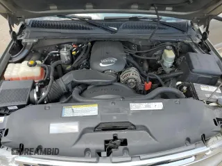 2001 Chevrolet Tahoe LT with VIN 1GNEK13T01J169398, listed as a Copart auction lot 61058125 with 269,492 mi miles and Clean title. Bid and sale history available at DreamBid. Image 12.