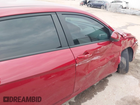 2024 Hyundai Elantra SE with VIN KMHLL4DG6RU850932, listed as a IAAI auction lot 42389644 with 11,958 mi miles and . Bid and sale history available at DreamBid. Image 6.
