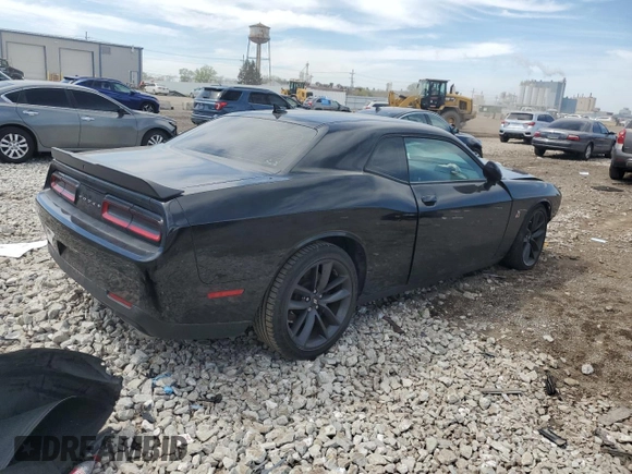 2019 Dodge Challenger R/T Scat Pack z VIN 2C3CDZFJ9KH750103, wystawiony jako Copart lot #56277845 z przebiegiem 58 018 mil mil oraz Szkoda całkowita • Salvage title. Historia ofert i sprzedaży dostępna na DreamBid. Obrazek 3.