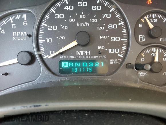 2002 Chevrolet Avalanche with VIN 3GNEK13TX2G250105, listed as a Copart auction lot 52038705 with 181,119 mi miles and Salvage Title. Bid and sale history available at carsss.com. Image 9.