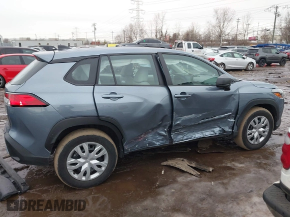2022 Toyota Corolla Cross L with VIN 7MUAAABG3NV040858, listed as a IAAI auction lot 41471785 with 37,403 mi miles and . Bid and sale history available at DreamBid. Image 14.
