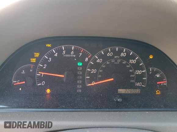 2005 Toyota Camry LE with VIN 4T1BF30K05U089798, listed as a Copart auction lot 56967924 with 228,003 mi miles and Clean Title. Bid and sale history available at DreamBid. Image 9.