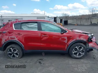 2022 Kia Sportage LX with VIN KNDPMCAC0N7002990, listed as a IAAI auction lot 42042805 with 25,789 mi miles and . Bid and sale history available at carsss.com. Image 13.