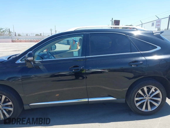 2013 Lexus RX 350 z VIN JTJZK1BA3D2416886, wystawiony jako IAAI lot #42674143 z przebiegiem 184 795 mil mil oraz . Historia ofert i sprzedaży dostępna na DreamBid. Obrazek 14.
