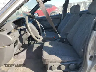 1990 Toyota Camry z VIN JT2SV21W7L0364695, wystawiony jako Copart lot #75491924 z przebiegiem 262 028 mil mil oraz Szkoda całkowita • Salvage title. Historia ofert i sprzedaży dostępna na DreamBid. Obrazek 7.