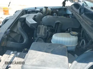 2006 Chevrolet Suburban LT z VIN 3GNEC16Z76G230333, wystawiony jako IAAI lot #42519686 z przebiegiem 192 599 mil mil oraz . Historia ofert i sprzedaży dostępna na DreamBid. Obrazek 13.