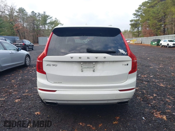 2021 Volvo XC90 Momentum z VIN YV4102PK6M1737322, wystawiony jako IAAI lot #41159908 z przebiegiem 41 138 mil mil oraz . Historia ofert i sprzedaży dostępna na DreamBid. Obrazek 16.