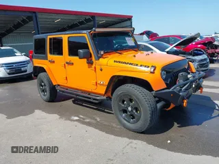 2012 Jeep Wrangler Unlimited Sahara z VIN 1C4BJWEG1CL234729, wystawiony jako IAAI lot #42558728 z przebiegiem 102 221 mil mil oraz . Historia ofert i sprzedaży dostępna na DreamBid. Obrazek 1.