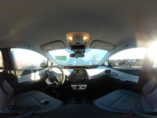 2017 Toyota Prius Two z VIN JTDKARFU4H3042976, wystawiony jako IAAI lot #41740418 z przebiegiem 66 734 mil mil oraz . Historia ofert i sprzedaży dostępna na DreamBid. Obrazek 18.