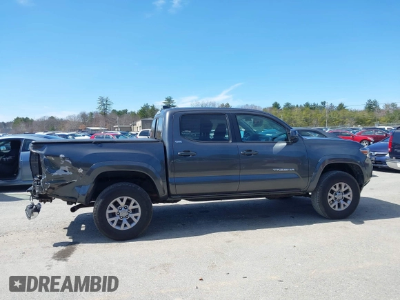 2017 Toyota Tacoma SR5 with VIN 3TMCZ5AN8HM104867, listed as a IAAI auction lot 41931133 with 76,051 mi miles. Bid and sale history available at carsss.com. Image 13.