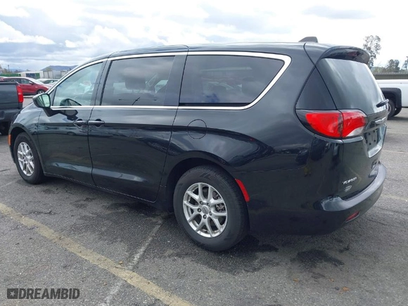 2022 Chrysler Voyager LX with VIN 2C4RC1CGXNR103260, listed as a IAAI auction lot 41720568 with NaN miles. Bid and sale history available at carsss.com. Image 3.