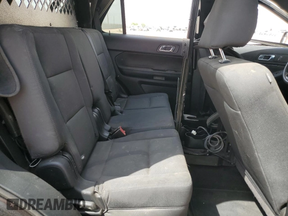 2017 Ford Police Interceptor Utility z VIN 1FM5K8AT7HGD60193, wystawiony jako Copart lot #46113325 z przebiegiem 135 014 mil mil oraz Szkoda całkowita • Salvage title. Historia ofert i sprzedaży dostępna na DreamBid. Obrazek 11.