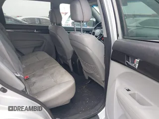 2012 Kia Sorento LX with VIN 5XYKT3A14CG272381, listed as a IAAI auction lot 42077775 with 165,538 mi miles. Bid and sale history available at carsss.com. Image 8.