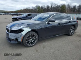 2019 BMW 3 Series 330i xDrive with VIN WBA5R7C52KFH31007, listed as a Copart auction lot 53333285 with 0 mi miles and Salvage Title. Bid and sale history available at carsss.com. Image 1.