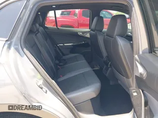 2023 Volkswagen ID.4 Pro S z VIN 1V2GNPE80PC006590, wystawiony jako IAAI lot #42178241 z przebiegiem 17 177 mil mil oraz . Historia ofert i sprzedaży dostępna na DreamBid. Obrazek 8.