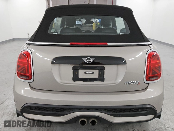 2024 MINI Convertible Cooper S with VIN WMW43DL02R3R79718, listed as a Copart auction lot 52829245 with 31,948 mi miles and Clean title. Bid and sale history available at DreamBid. Image 6.