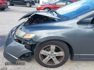 2011 Honda Civic LX-S z VIN 19XFA1F67BE009605, wystawiony jako IAAI lot #41946797 z przebiegiem 150 180 mil mil oraz . Historia ofert i sprzedaży dostępna na DreamBid. Obrazek 6.