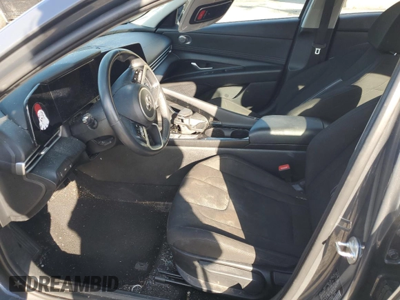 2023 Hyundai Elantra SEL z VIN KMHLS4AGXPU565428, wystawiony jako Copart lot #50347355 z przebiegiem Nie podano mil oraz Szkoda całkowita • Salvage title. Historia ofert i sprzedaży dostępna na DreamBid. Obrazek 7.