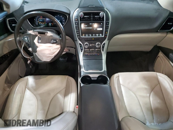 2016 Lincoln MKX Reserve z VIN 2LMPJ8LRXGBL50894, wystawiony jako Copart lot #45586175 z przebiegiem 106 821 mil mil oraz Czysty tytuł • Clean title. Historia ofert i sprzedaży dostępna na DreamBid. Obrazek 8.