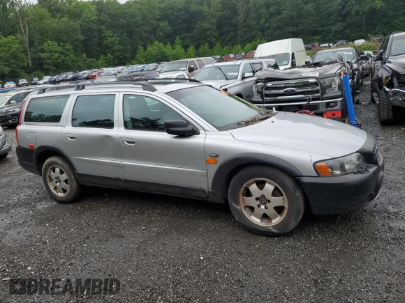 2001 Volvo V70 with VIN YV1SZ58D811036687, listed as a Copart auction lot 60785155 with Not provided miles and Salvage title. Bid and sale history available at DreamBid. Image 4.