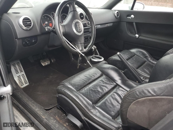 2005 Audi TT with VIN TRUTC28N551003385, listed as a Copart auction lot 47131125 with 102,278 mi miles and Salvage Title. Bid and sale history available at carsss.com. Image 8.