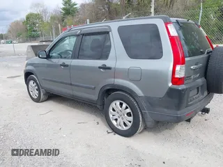 2006 Honda CR-V EX with VIN SHSRD78816U427608, listed as a IAAI auction lot 42094222 with 301,345 mi miles and . Bid and sale history available at carsss.com. Image 3.