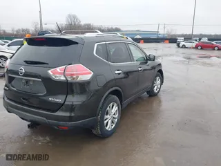 2016 Nissan Rogue S with VIN KNMAT2MVXGP709517, listed as a IAAI auction lot 41493634 with 179,064 mi miles. Bid and sale history available at carsss.com. Image 4.