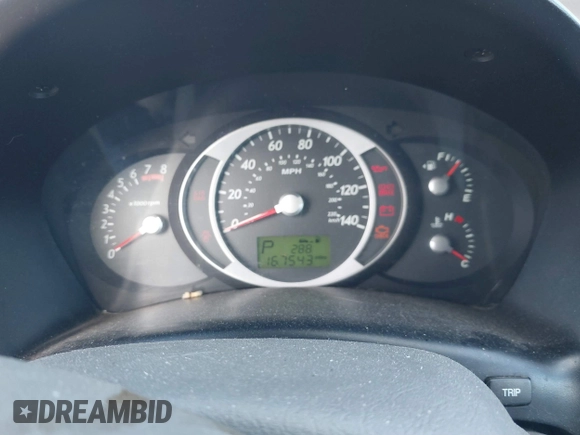 2006 Hyundai Tucson GLS with VIN KM8JN12DX6U415822, listed as a IAAI auction lot 41820694 with 167,543 mi miles. Bid and sale history available at carsss.com. Image 7.