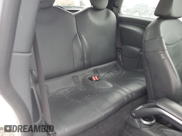 2005 MINI Hardtop S z VIN WMWRE33465TD91749, wystawiony jako Copart lot #43938765 z przebiegiem 166 391 mil mil oraz Szkoda całkowita • Salvage title. Historia ofert i sprzedaży dostępna na DreamBid. Obrazek 10.