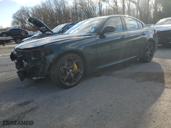 2021 Alfa Romeo Giulia Ti with VIN ZARFANBN7M7645731, listed as a Copart auction lot 87055044 with 122,395 mi miles and Salvage Title. Bid and sale history available at carsss.com. Image 1.