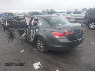 2012 Honda Accord EX z VIN 1HGCP2F73CA117662, wystawiony jako IAAI lot #40323123 z przebiegiem Nie podano mil oraz . Historia ofert i sprzedaży dostępna na DreamBid. Obrazek 3.