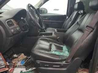 2013 Chevrolet Suburban LT with VIN 1GNSKJE71DR284486, listed as a Copart auction lot 72684014 with 223,855 mi miles and Salvage Title. Bid and sale history available at carsss.com. Image 7.