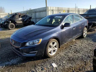 2015 Volvo S60 T5 Premier with VIN YV1612TBXF1304756, listed as a Copart auction lot 43284325 with 83,428 mi miles and Salvage Title. Bid and sale history available at carsss.com. Image 1.
