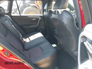 2022 Toyota RAV4 XSE with VIN JTMEB3FV8ND090664, listed as a IAAI auction lot 42465718 with 22,227 mi miles and . Bid and sale history available at DreamBid. Image 8.