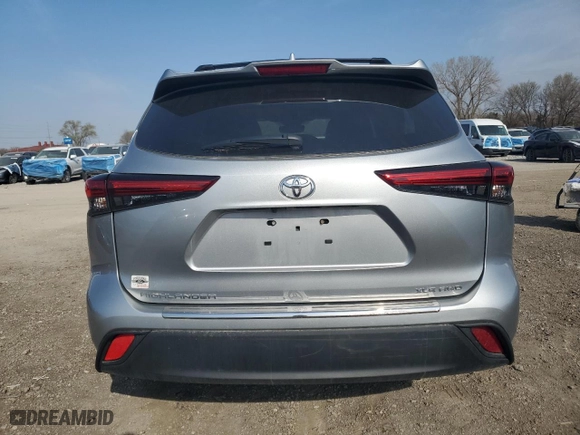 2023 Toyota Highlander L with VIN 5TDKDRBH4PS526417, listed as a Copart auction lot 51647625 with 34,480 mi miles and Salvage Title. Bid and sale history available at carsss.com. Image 6.