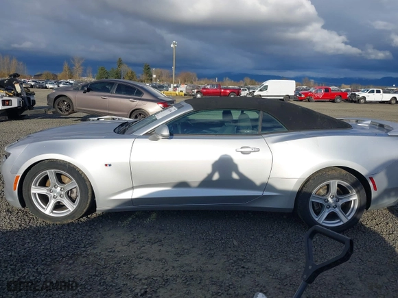 2018 Chevrolet Camaro 1LT with VIN 1G1FB3DX6J0126838, listed as a IAAI auction lot 41682004 with 65,957 mi miles. Bid and sale history available at carsss.com. Image 14.