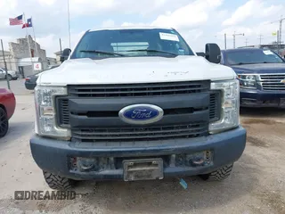 2018 Ford F-250 z VIN 1FD7X2BT6JEC67611, wystawiony jako IAAI lot #42426062 z przebiegiem Nie podano mil oraz . Historia ofert i sprzedaży dostępna na DreamBid. Obrazek 12.