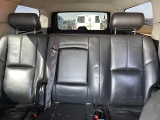2010 GMC Yukon XL z VIN 1GKUKKE36AR211005, wystawiony jako Copart lot #45373575 z przebiegiem 164 622 mil mil oraz Szkody całkowita. Historia ofert i sprzedaży dostępna na DreamBid. Obrazek 10.