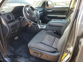 2018 Toyota Tundra 2WD SR5 with VIN 5TFEM5F19JX128043, listed as a Copart auction lot 44219785 with 82,832 mi miles and Salvage Title. Bid and sale history available at carsss.com. Image 7.
