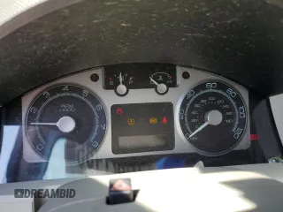 2008 Mercury Mariner with VIN 4M2CU81158KJ13802, listed as a Copart auction lot 57981485 with 109,225 mi miles and Salvage title. Bid and sale history available at DreamBid. Image 9.