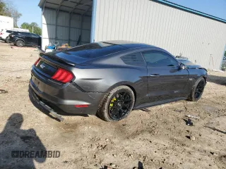2018 Ford Mustang GT z VIN 1FA6P8CF4J5128093, wystawiony jako Copart lot #52081845 z przebiegiem Nie podano mil oraz Szkoda całkowita • Salvage title. Historia ofert i sprzedaży dostępna na DreamBid. Obrazek 3.