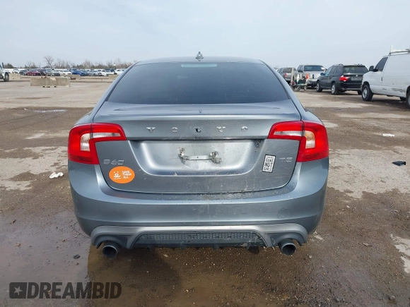 2017 Volvo S60 Dynamic with VIN YV126MFL4H2430687, listed as a IAAI auction lot 41577059 with 57,027 mi miles. Bid and sale history available at carsss.com. Image 17.