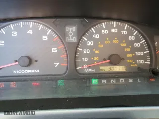 2001 Toyota 4Runner SR5 with VIN JT3HN86R610327176, listed as a Copart auction lot 58660614 with 300,770 mi miles and Non Repairable. Bid and sale history available at carsss.com. Image 9.