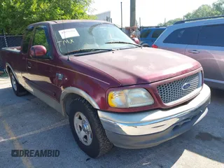 1999 Ford F-150 XL z VIN 2FTRX17L6XCA39266, wystawiony jako IAAI lot #42672354 z przebiegiem Nie podano mil oraz . Historia ofert i sprzedaży dostępna na DreamBid. Obrazek 1.