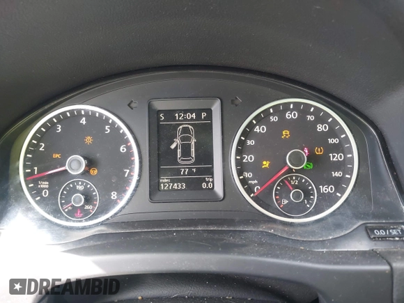 2010 Volkswagen Tiguan S z VIN WVGAV7AX3AW001762, wystawiony jako IAAI lot #42572895 z przebiegiem 127 433 mil mil oraz . Historia ofert i sprzedaży dostępna na DreamBid. Obrazek 7.