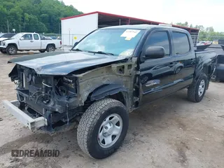 2015 Toyota Tacoma PreRunner with VIN 3TMJU4GN5FM189557, listed as a IAAI auction lot 42387542 with 189,188 mi miles and . Bid and sale history available at DreamBid. Image 17.